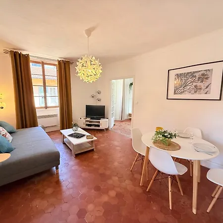 Typical Nicois In The Heart Of Old Town Apartment *